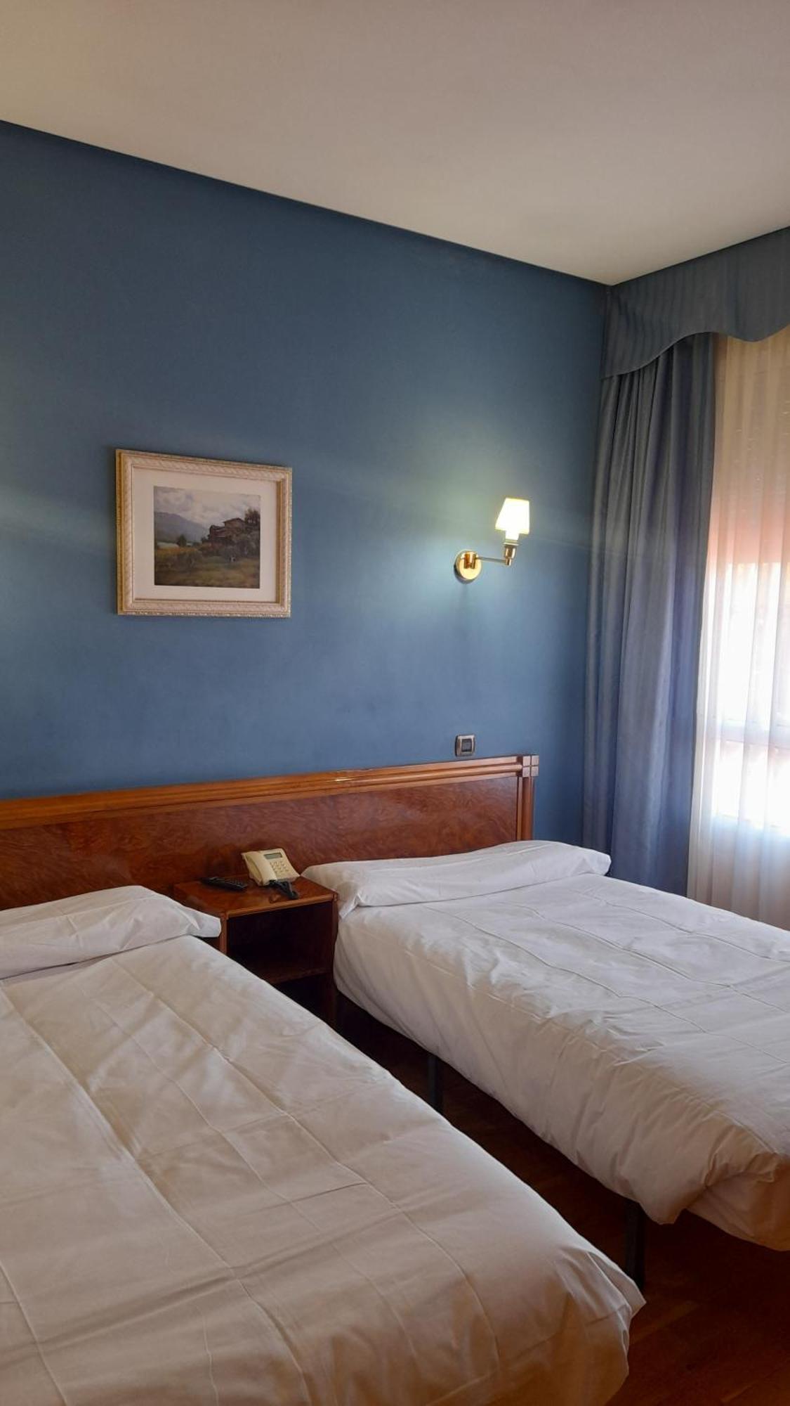 Hotel Las Moreras León Zewnętrze zdjęcie